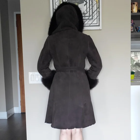 π 4X HOST PICK π π₯NEW π₯ Genuine Shearling Coat with Hood - Picture 2 of 16
